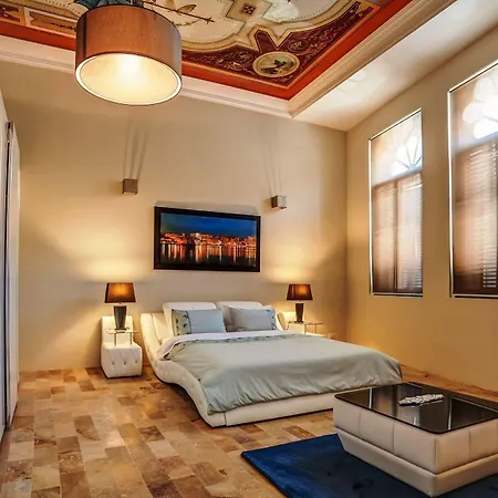 Hotel The Host Boutique 4*
