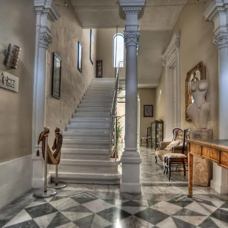 The Host Boutique 4* Sliema